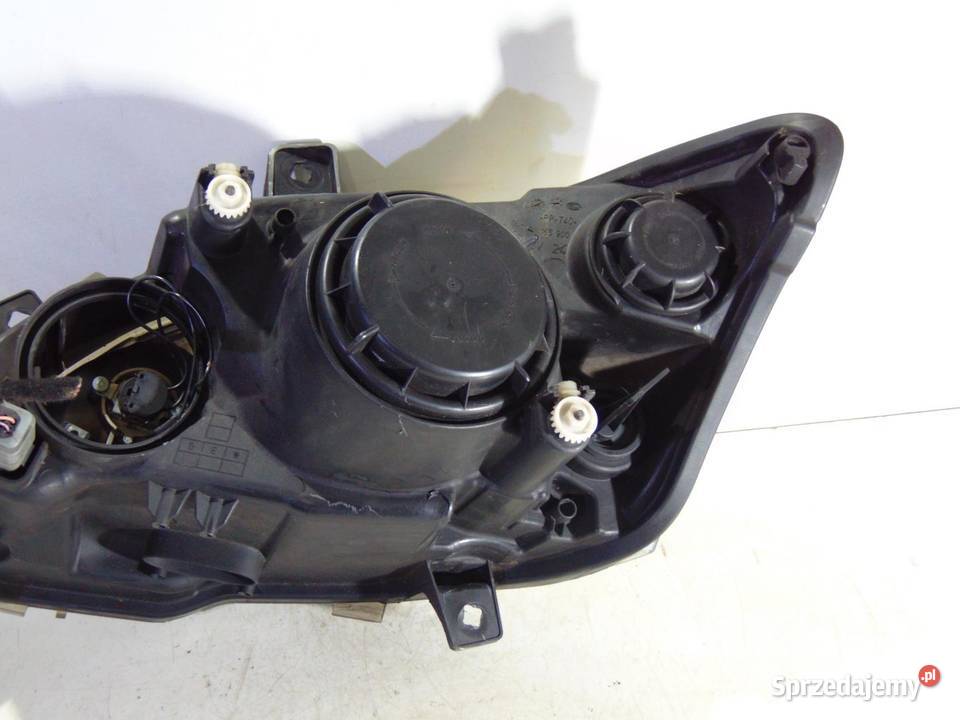 LAMPA PRAWA PRZÓD EUROPA VITO W639 A6398202161 Oświetlenie