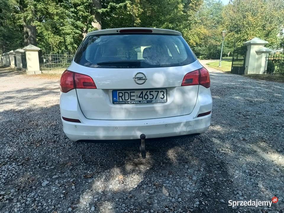 Opel Astra j Sport Tourer 17 cdti HAK Dębica