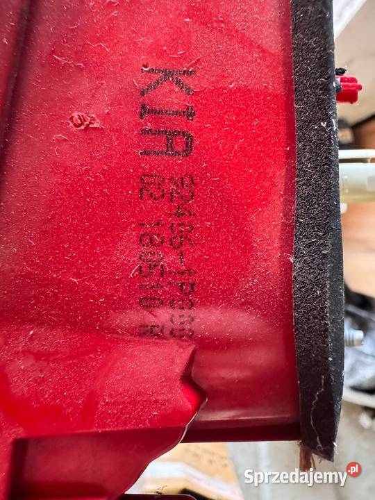 Lampa prawy tył w klapę Kia Venga 20092019