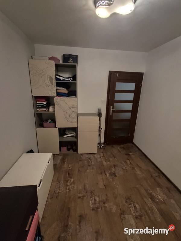 Mam do sprzedania duże ładne umeblowane