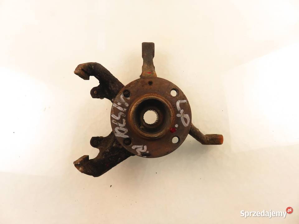 ZWROTNICA PIASTA PRZEDNIA LEWA VW GOLF II 16 D sprzedam