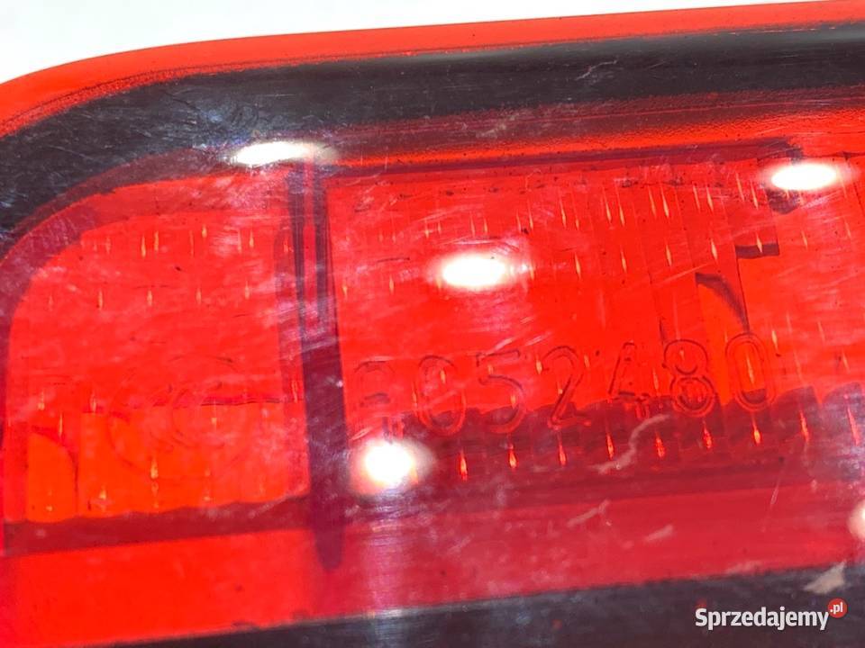 LAMPA STOP FORD ECOSPORT CN1513A613AD SUV Światła stop