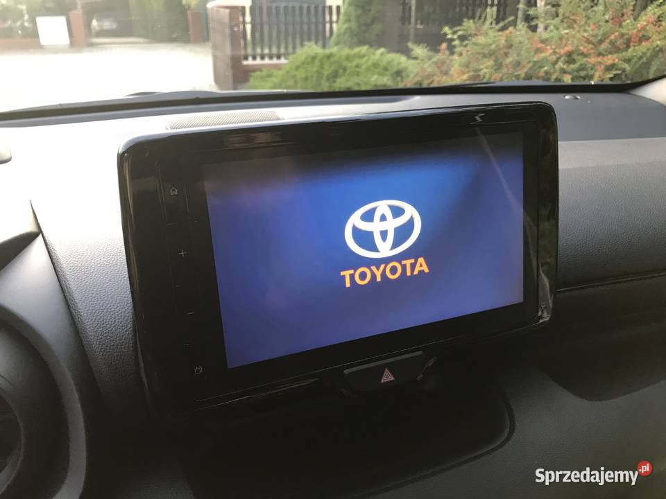 NOWA Toyota YARIS GR HYBRID 116 Perła NAVI automatyczna