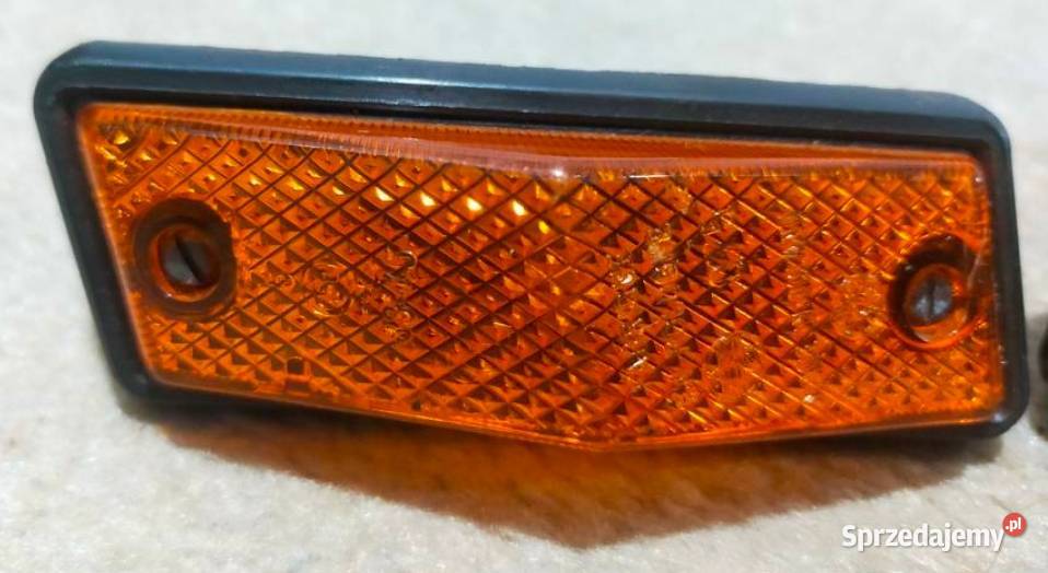 Kierunkowskazy boczne fabrycznie nowe Fiat 125p Orzesze sprzedam