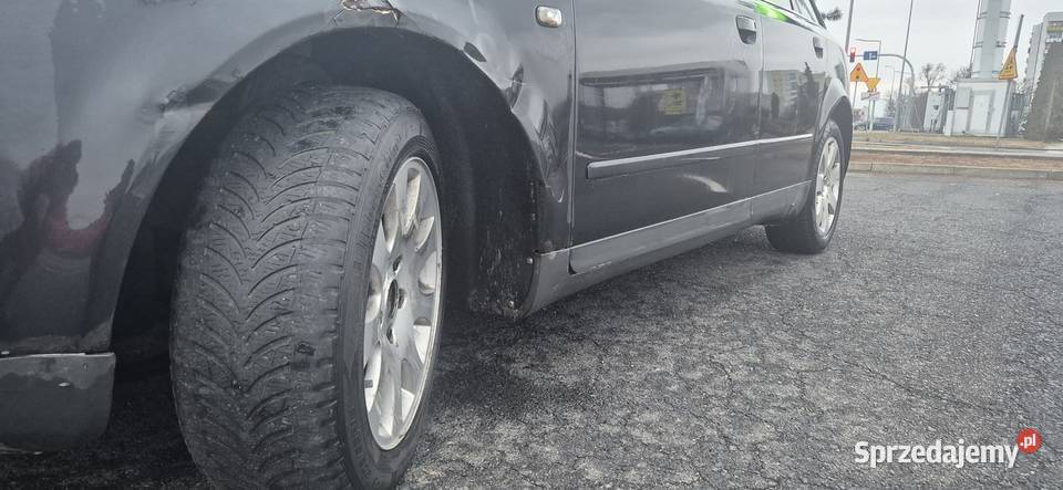 AUDI A4 B6 KOMBI 1900 TDIHAK A4 Głogów sprzedam