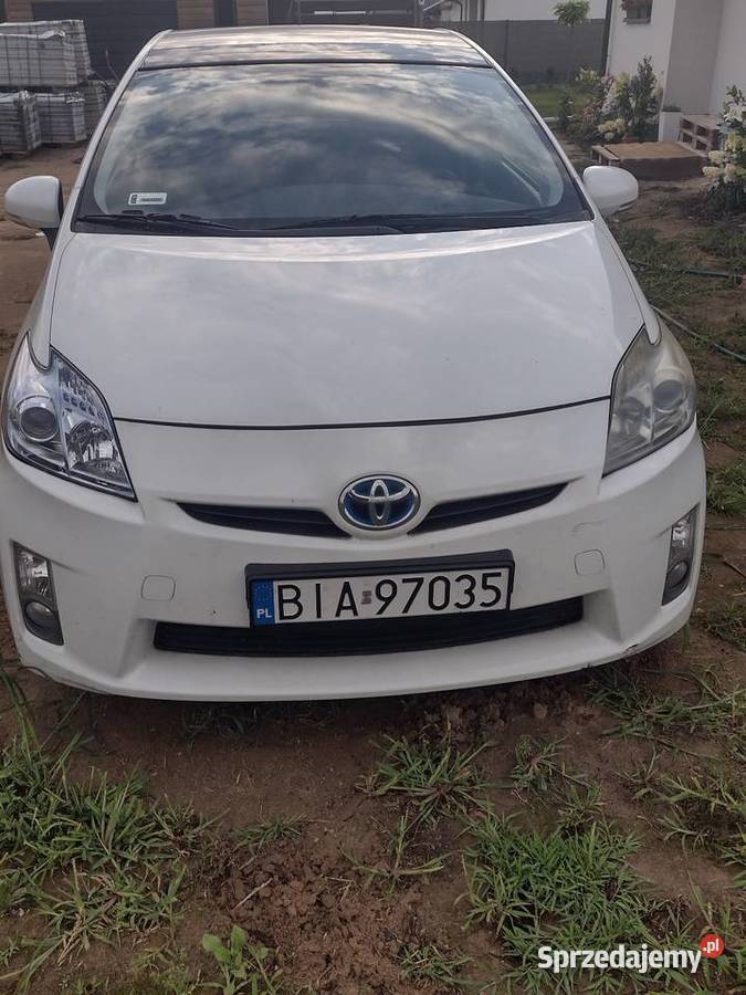 Sprzedam Toyota Prius 3 z 2010 r 18 hybryda Pasynki