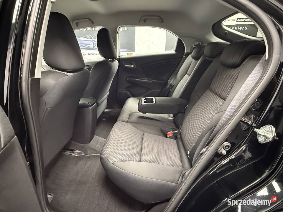 Honda Civic LIFT 1 Właściciel 14 Benzyna niski Zarejestrowany w Polsce Poznań sprzedam