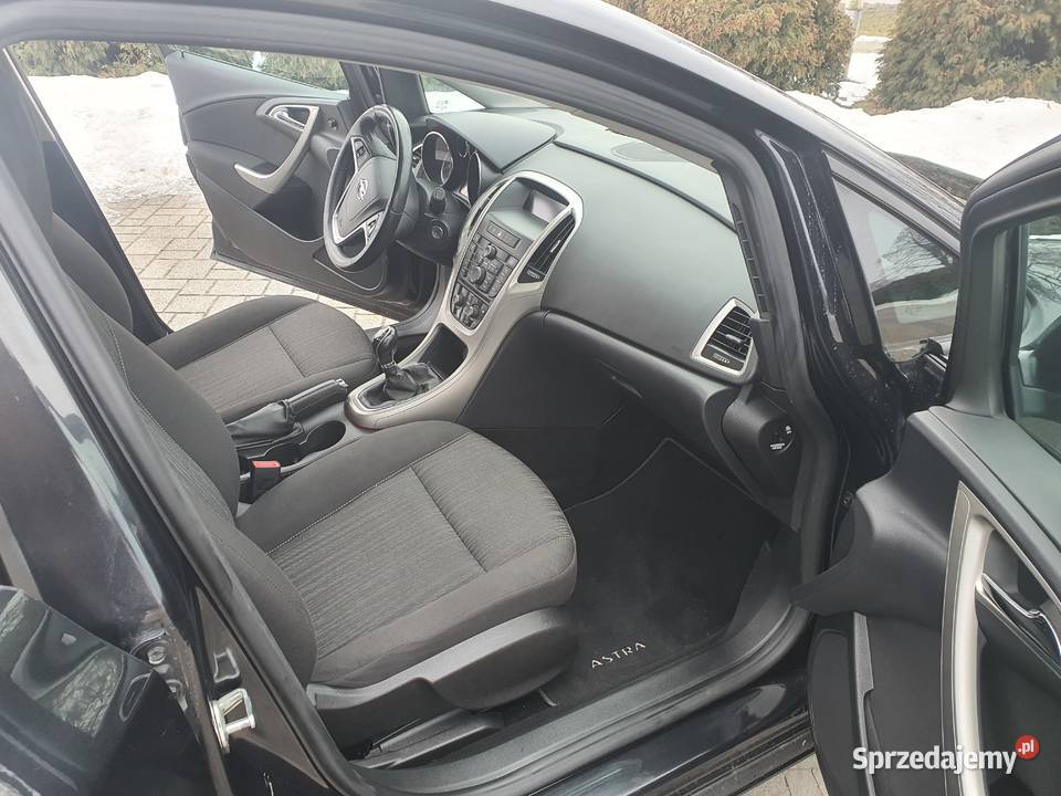 OPEL ASTRA 14 BENZYNA 2012 kurtyny powietrzne Łęg Tarnowski sprzedam