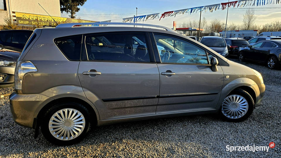 Toyota Corolla Verso 18 benzynalpg Zadbany relingi dachowe Corolla Verso Świdnica