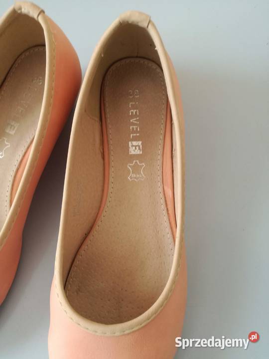 Damskie buty brzoskwiniowe 38 Dębica