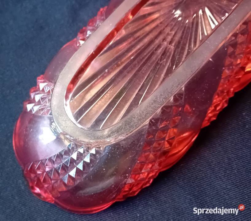 Kryształowa tacka na grzebienie Baccarat różowa