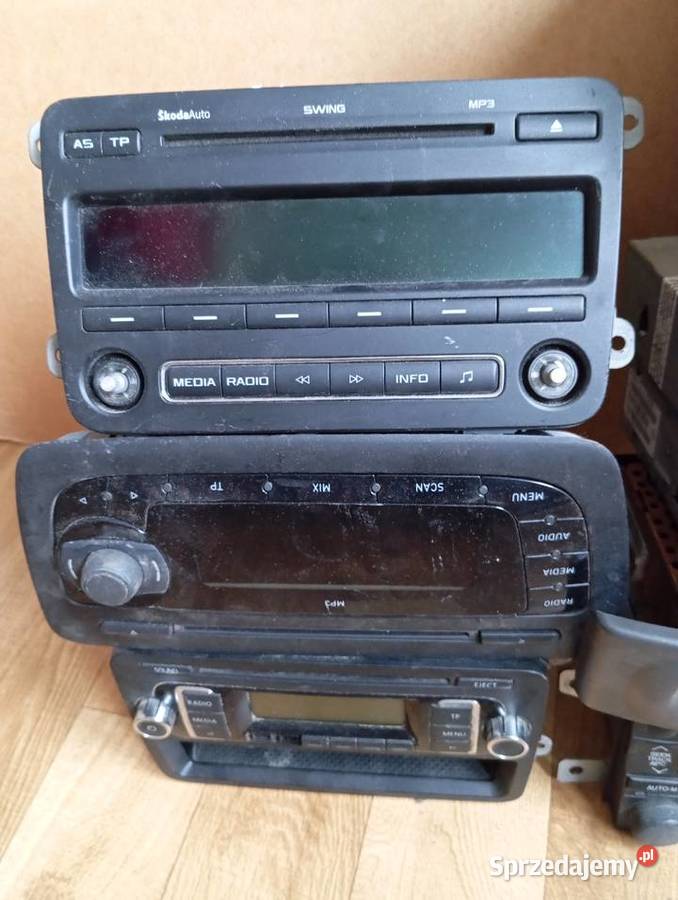 Zestaw radio 8 sztuk CD nawigacja SKODA RANAULT Wrocław