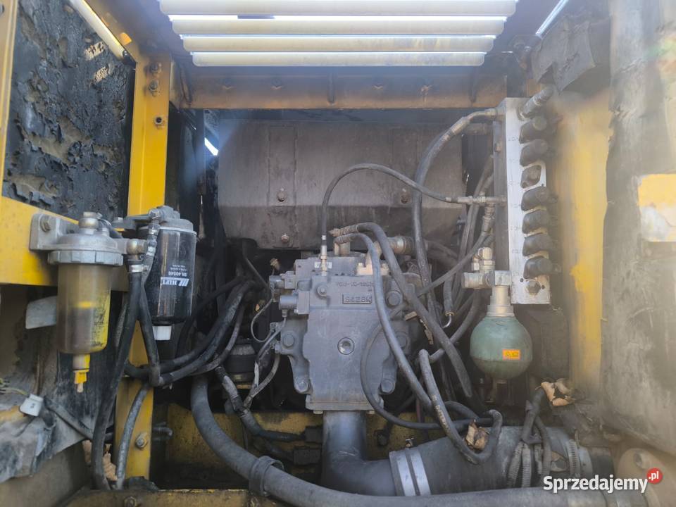 Koparka kołowa komatsu PW 1607 Wągrowiec