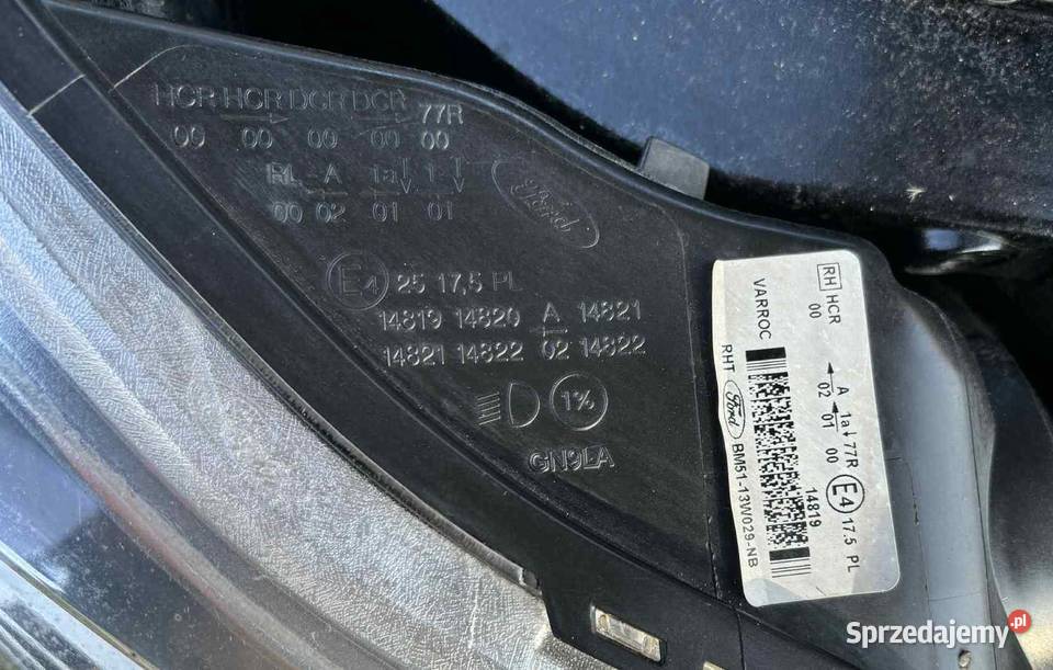 FORD FOCUS MK3 LAMPA REFLEKTOR PRAWY PRZÓD mazowieckie Radom