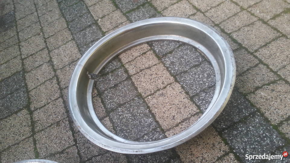 Pierścień R14 stal chrom kolpak felga 929 Mazda Rok produkcji 1981 Biłgoraj