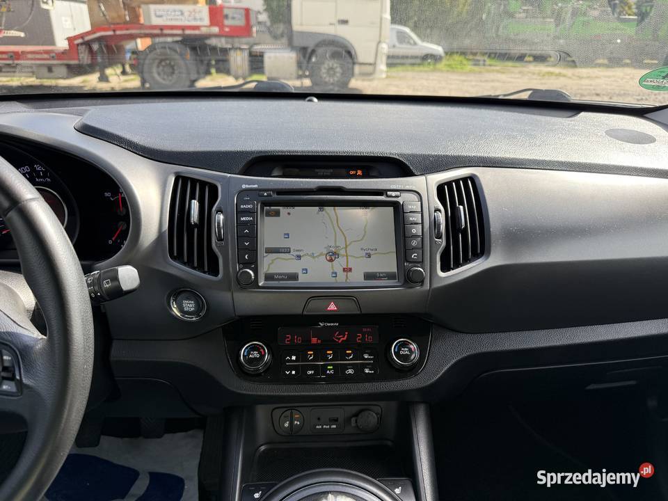 Kia Sportage 16 BENZYNA Klimatronik Nawigacja immobilizer sprzedam
