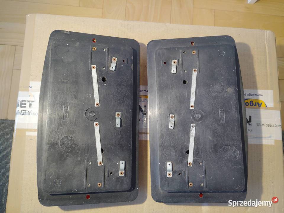 FSO Warszawa 223 224 Nysa lampy tylne nowe Gliwice