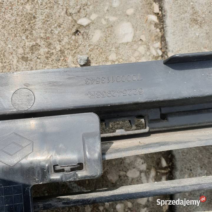 RENAULT CLIO IV ATRAPA GRILL ZDERZAKA PRZOD sprzedam