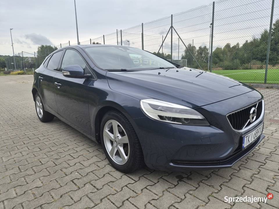 Volvo v40 Polift 20 D2 120 Sprowadzony VAT marża Mniów sprzedam