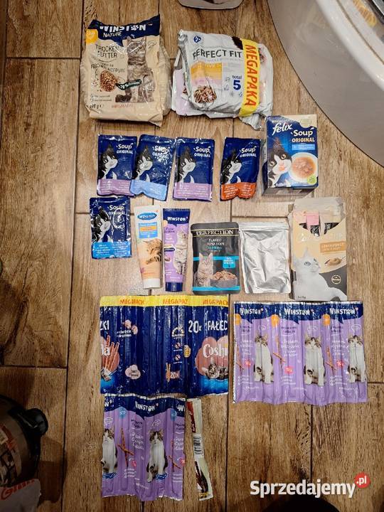 Sprzedam paczke jedzenie i karme suchą winston Dla kotów Opole