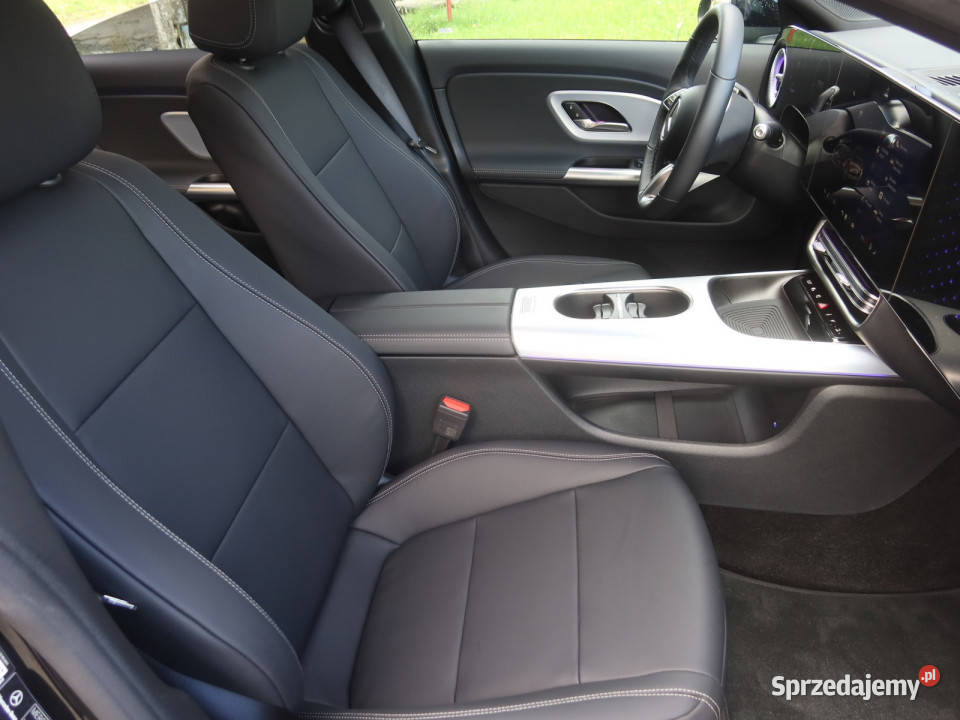 Mercedes CLA 180 benzyna Katowice