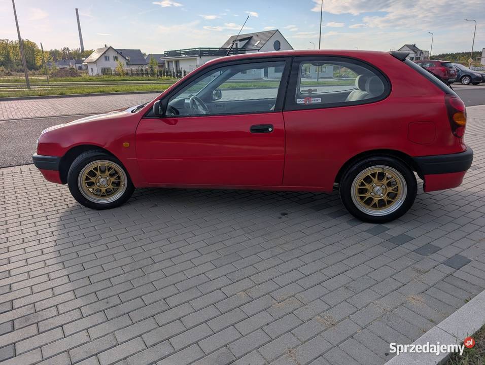 Toyota Corolla 14 bez rdzy nowe opony dolnośląskie Lubin