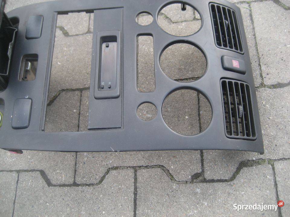 saab 900 9396r 20 panel środkowy kratka Rakoniewice