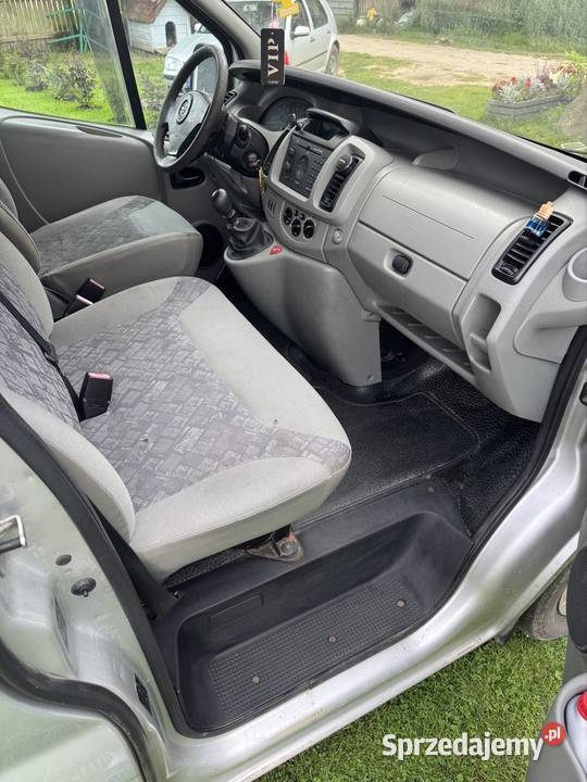 Opel vivaro 25 dti 2003r 135 warmińsko-mazurskie Olsztyn