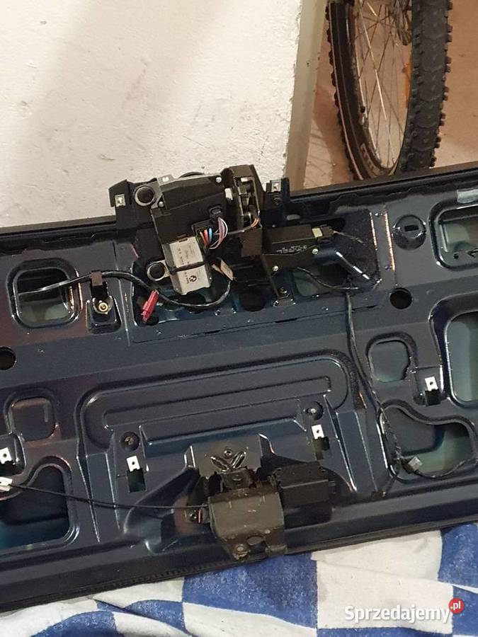 Sprzedam ładną klapę bagażnika bmw e39 kombi Czarnków sprzedam
