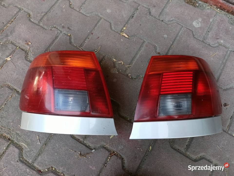lampy tył audi a4 B5 sedan kompletnie lubelskie
