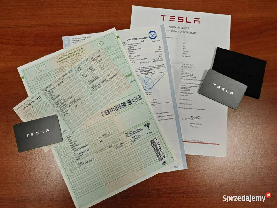 Tesla Model 3 wersja europejska bateria LFP czujnik parkowania Niepruszewo sprzedam