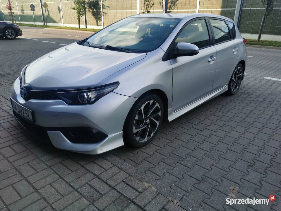 Toyota corolla iM Auris srebrny Warszawa