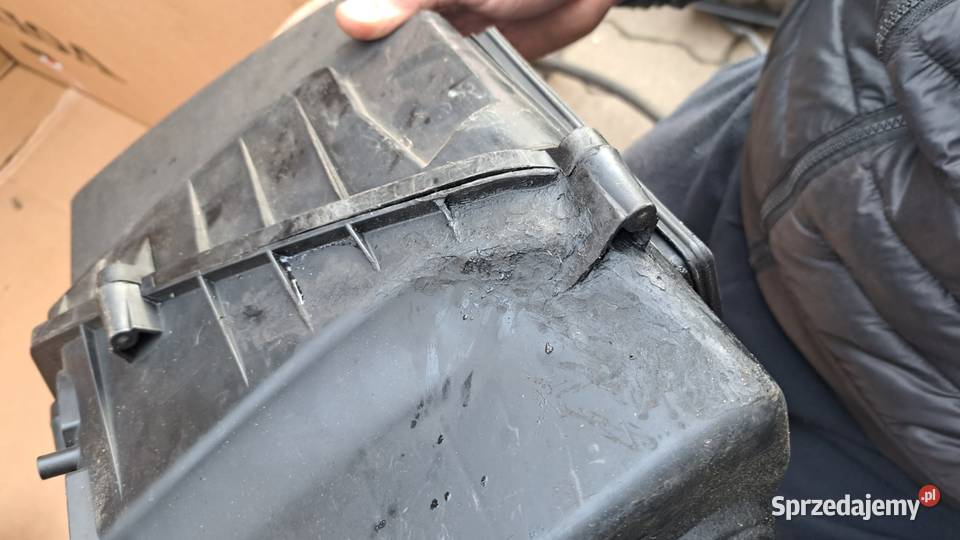 Obudowa filtra powietrza przepływomierz Audi A8 Częstochowa