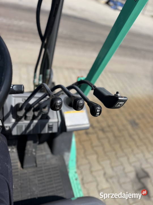 wózek widłowy MITSUBISHI FG18N 1800 Triplex 47m gaz łódzkie