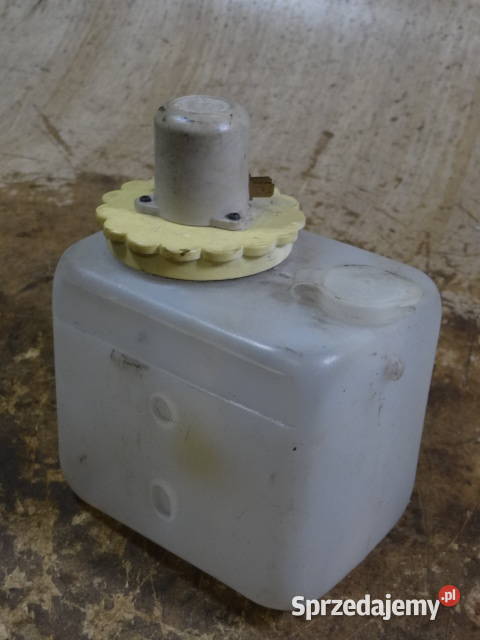 zbiorniczek spryskiwaczy 12v TGL Trabant Żary