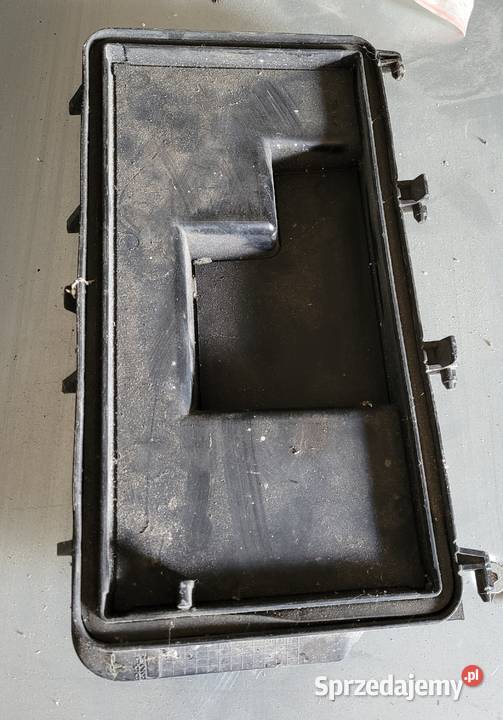 Obudowa skrzynki bezpieczników Audi 80 B3 Pozostałe Bolesławiec