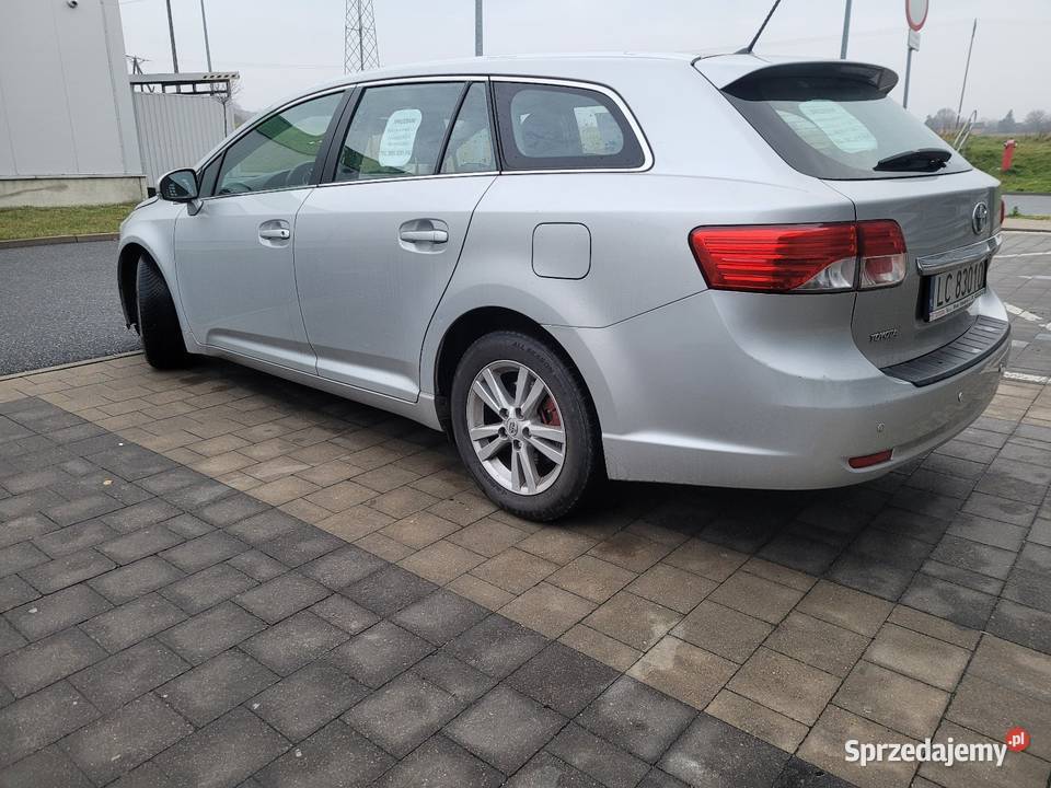 Toyota Avensis T27 20 diesel 2012 r salon Polska relingi dachowe Chełm sprzedam