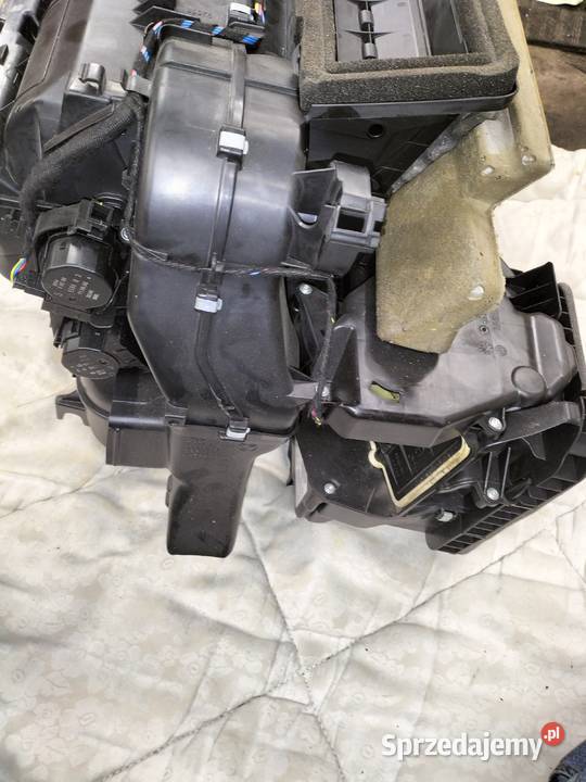 Moduł nagrzewnicy BMW E60 E61 Mały przebieg 58 osobowe Poręba