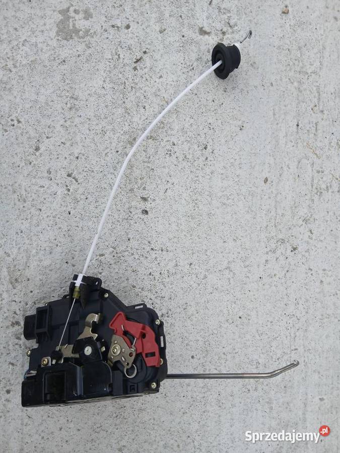 Audi A4 B6 B7 zamek drzwi prawy przód 8E1837016C Szczerbice