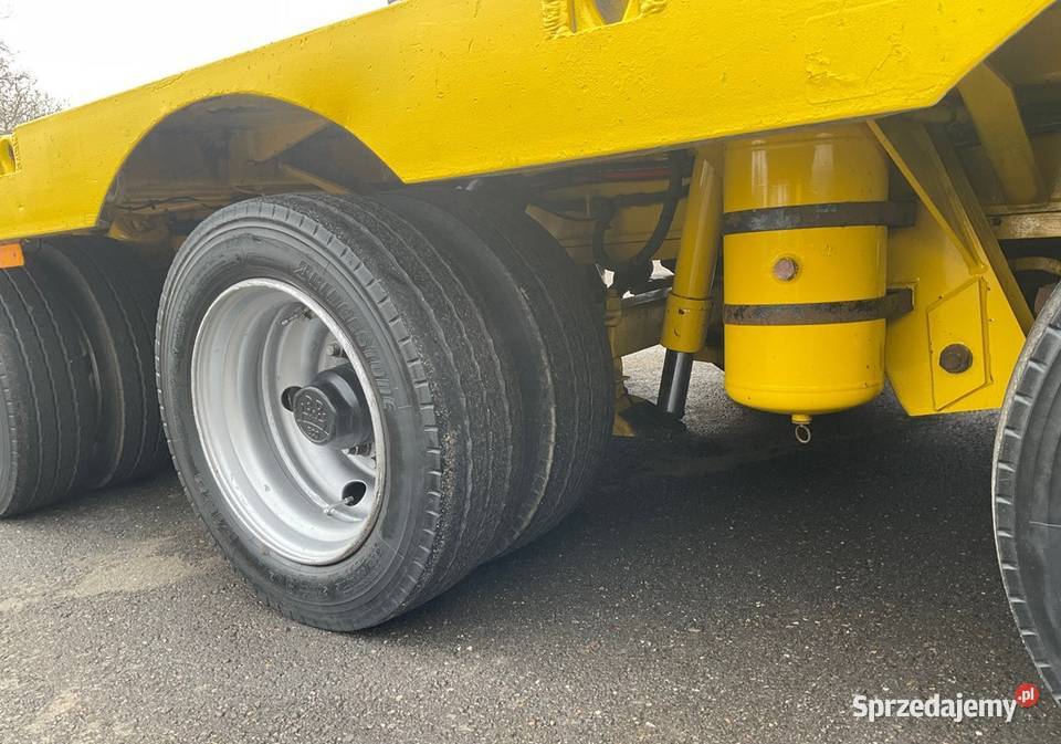 Naczepa niskopodlogowa rozciągana 4 odiowa Rok produkcji 2001 Warszawa