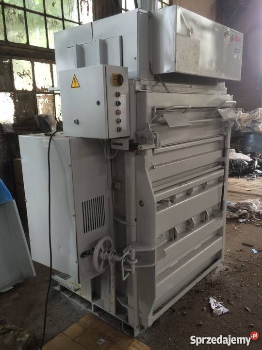 Prasa belownica do foli makulatury odpadów HSM Drzewica