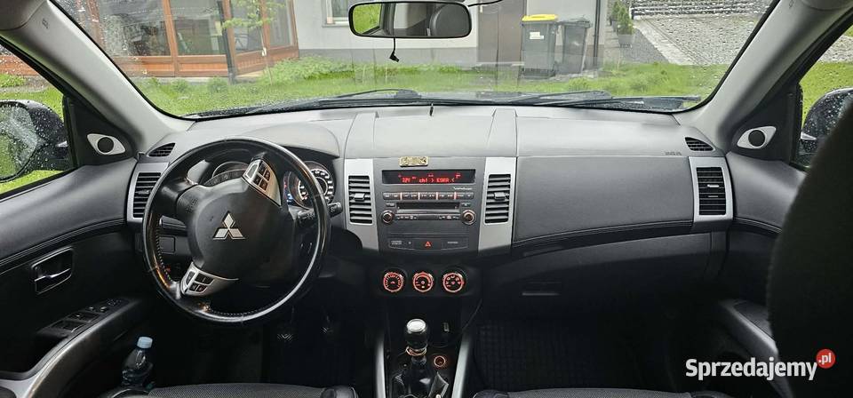 Mitsubishi Outlander polski salon Łagiewniki