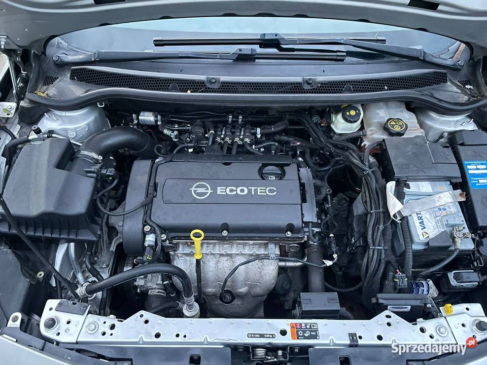 Sprzedam OPEL ASTRA J nieuszkodzony sprzedam