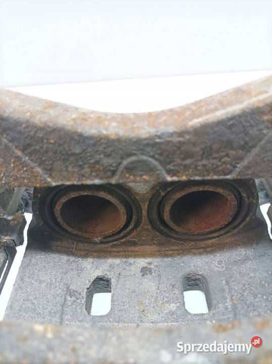 ZACISK HAMULCOWY PRAWY PRZÓD 20 T 210 Infiniti sprzedam