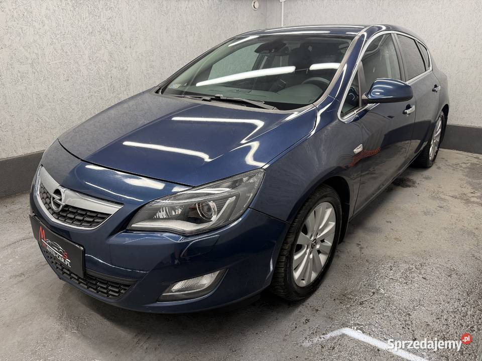Opel Astra 2010 17 Diesel Xenon Salon Czujniki Poznań