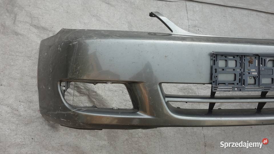 TOYOTA COROLLA E12 SED KOMBI 0407 ZDERZAK