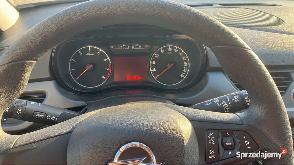 Opel corsa E 78 przebieg wielofunkcyjna kierownica sprzedam