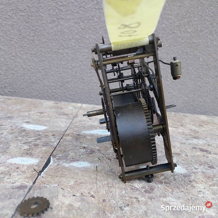 807 Mechanizm starego zegara ściennego Kienzle Tczew sprzedam
