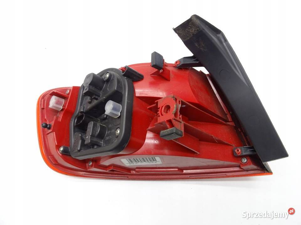 LAMPA PRAWA PRAWY TYŁ W BŁOTNIK AUDI A4 B8 SEDAN sprzedam