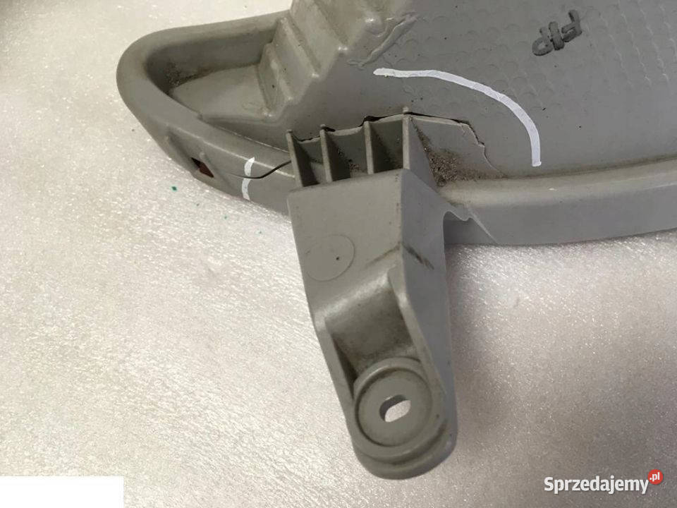 HYUNDAI I30 LAMPA PRZECIWMGIELNA ODBLASK LEWA Karoseria Kozubszczyzna